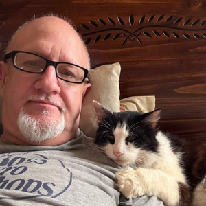 Joseph B., Arizona, Cat Dad